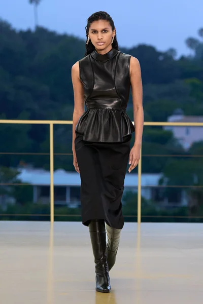 Look 48